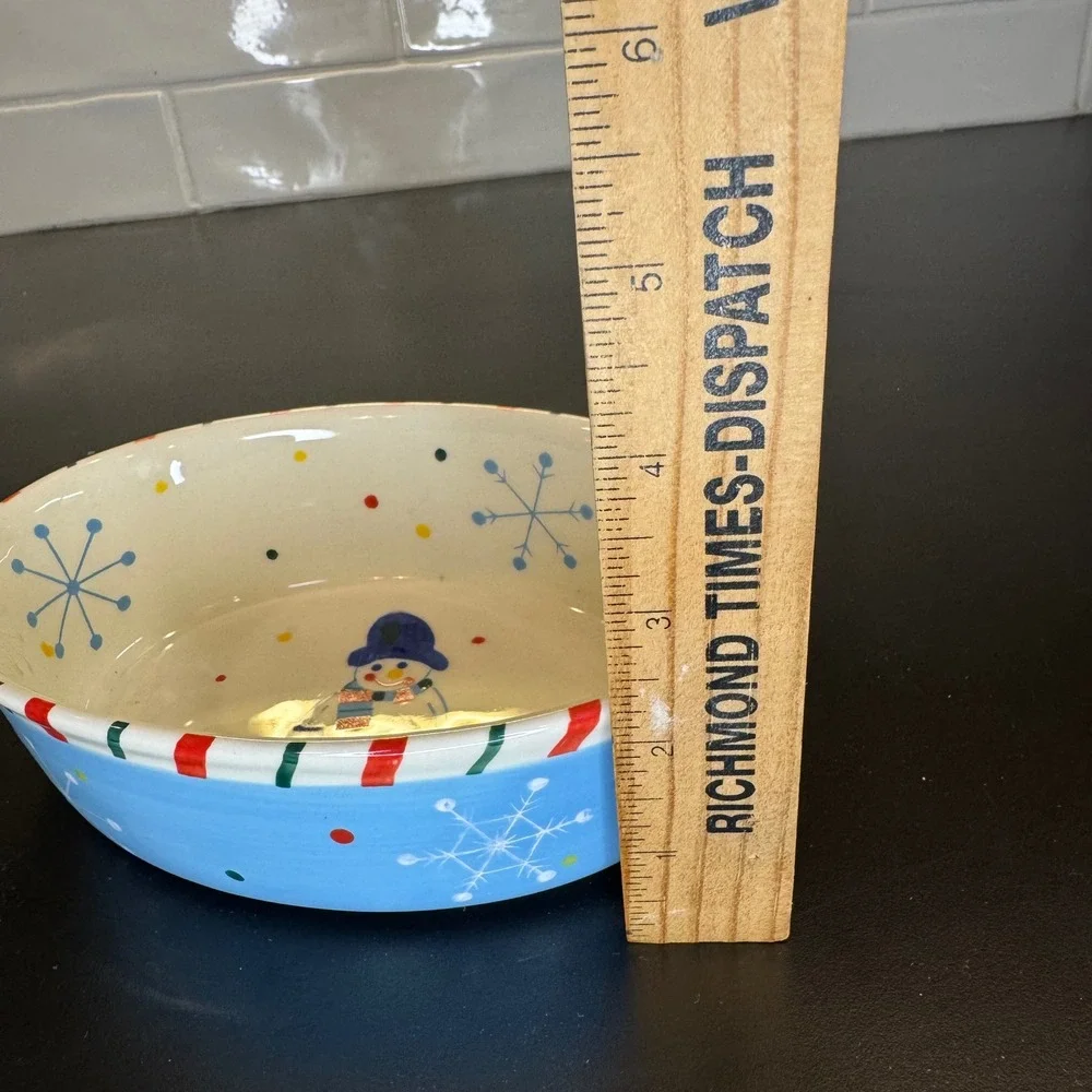 Temp-tations Oval Baker Dish Small Blue Snowman Holiday Christmas Wire Rack